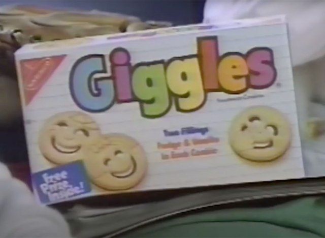 مربع من ملفات تعريف الارتباط giggles من 1980s التجارية'