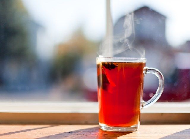 أفضل أنواع الشاي لإنقاص الوزن - الشاي الأحمر'
