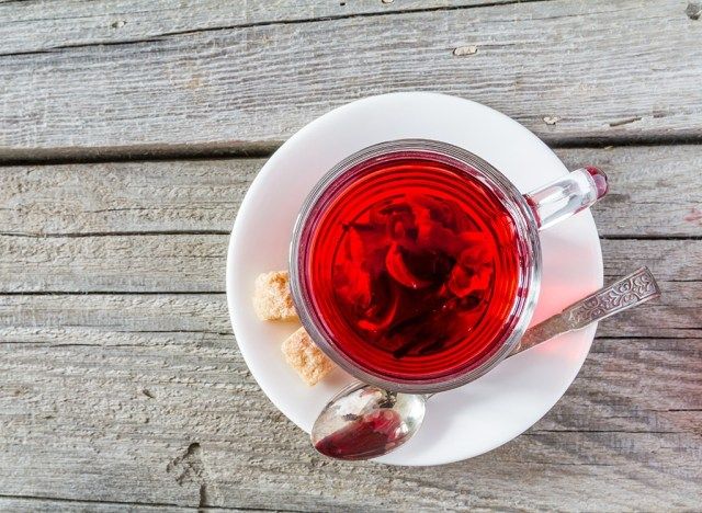 أفضل أنواع الشاي لخسارة الوزن - شاي الكركديه'